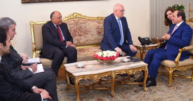 زعيم أغلبية البرلمان الألمانى للسيسى: قدمت نموذجا فى التحول من عدم الاستقرار لتثبيت الدولة