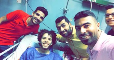 حتى لا تبتر قدمه اليمنى.. أسرة الشاب محمد مهدى تناشد علاجه فى الخارج