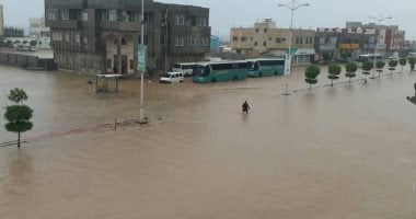 السلطات اليابانية تبدأ عمليات إجلاء المواطنين بعد إعصار جونجدارى