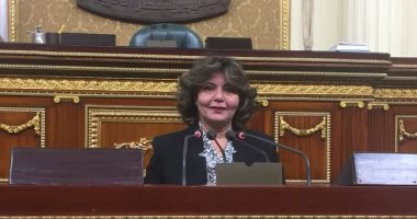 النائبة هالة مستكلى تتقدم بطلب إحاطة لتقنين التوك توك فى مختلف المحافظات