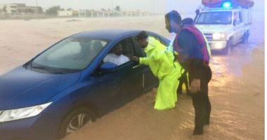 صور.. محطة صلالة بعمان تسجل أعلى نسبة هطول أمطار بالكرة الأرضية
