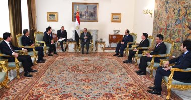 السيسي: نتطلع لتعزيز الاستثمارات وتنشيط السياحة الفيتنامية الوافدة لمصر
