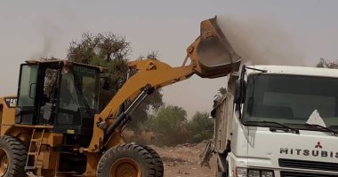 رئيس مدينة إسنا يعلن دمج الأحياء لإنهاء إزالة القمامة من الشوارع