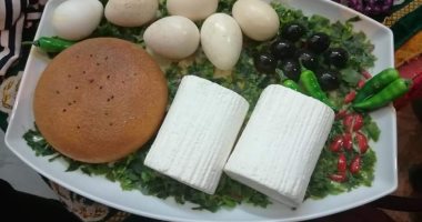 الحياة تبدأ بعد الستين.. عم سيد بيعمل من الأكل ديكورات ويوزعها 