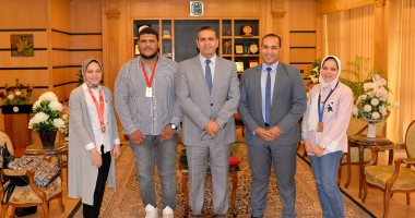 صور.. رئيس جامعة المنصورة يكرم الطلاب الفائزين ببطولة أفريقيا للجودو