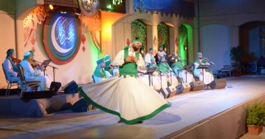 صور.. فرقة الحضرة تحيى حفلا كامل العدد ضمن ليالى رمضان بالأوبرا