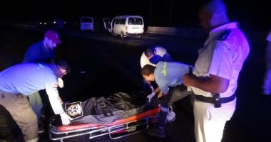 إصابة 5 اشخاص إثر حادث انقلاب سيارة أعلى دائرى الجيزة  