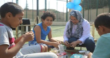صور.. "أطفال بلا مأوى" يتصدر مشروعات تخرج طلاب الإعلام
