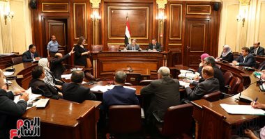 محلية البرلمان تدعم الحكومة فى إجراءات تقنين التوك توك وحظره على الطرق الرئيسية