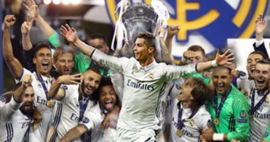 قنبلة كريستيانو رونالدو تنفجر فى وجه جماهير ريال مدريد.. لماذا أطلق النجم البرتغالى تصريحات رحيله فى هذا التوقيت؟.. توقعات بتوجيه رسائل خفية إلى رئيس النادى.. وقطع طريق نيمار فى الانتقال للنادى الملكى