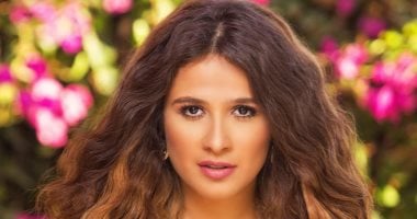 رغم إصابتها بكسر فى ذراعها.. ياسمين عبد العزيز تنتهى من آخر مشاهد أبلة طمطم