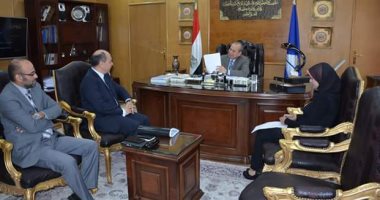 محافظ دمياط يتابع الموقع التنفيذى لإنشاء عمارات قرية الصيادين وسوق الجمعة
