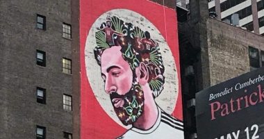 شاهد لحظة تصميم جرافيتى محمد صلاح فى أشهر ميادين أمريكا