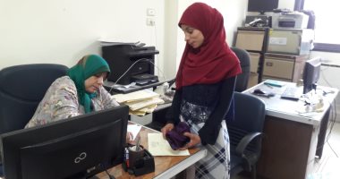 القومى للمرأة بسوهاج يستكمل مسيرة تسليم شهادات أمان مصر للسيدات
