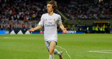 لوكا مودريتش يقرر البقاء مع ريال مدريد وتجاهل عرض إنتر ميلان