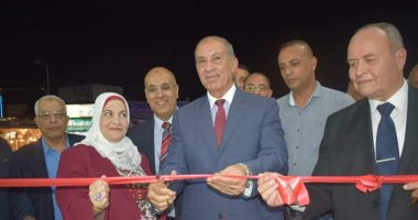 صور.. محافظ البحر الأحمر يفتتح فرع شركة بيع المصنوعات بالغردقة بعد تطويره 