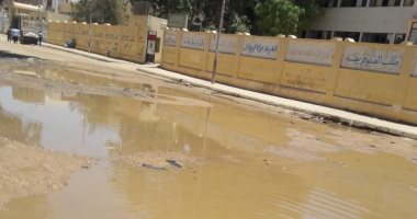 غرق شارع مصنع الصابون بالقلج فى مياه الصرف