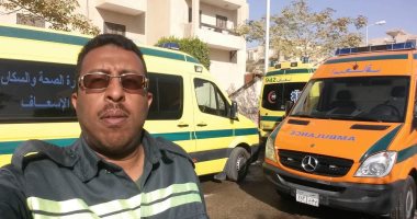 صور.. يوم فى حياة مسعف بأسيوط خلال شهر رمضان