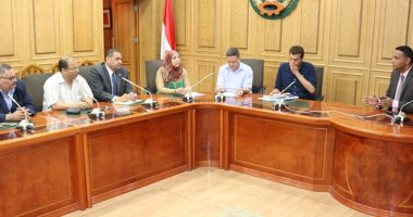 سكرتير عام المنوفية يناقش إنشاء مصنع تدوير القمامة بشبين الكوم