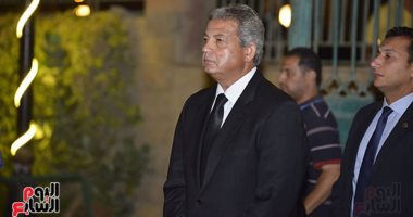 وزيرا الرياضة والتموين والمعلم ومتعب فى عزاء ابن محمد فضل