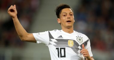 جول مورنينج.. أوزيل يصعق منتخب الجزائر فى كأس العالم 2014 