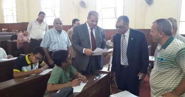 رئيس جامعة الأزهر يتفقد لجان امتحانات كليات قطاع الدراسة