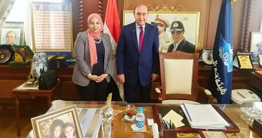 الفريق مهاب مميش ضيف الإفطار لأول مرة على الشرق الأوسط