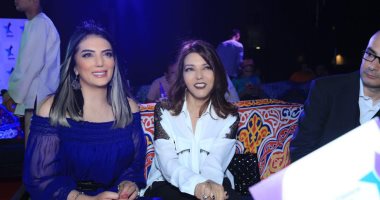 حورية فرغلى تنشر صورا من مشاركتها بإحدى حفلات السحور بحضور سميرة سعيد