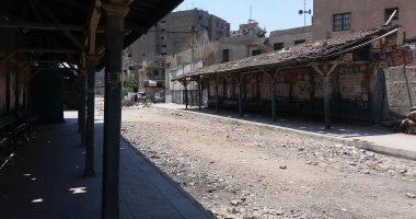 صور.. شكوى من تحول محطات "ترام" مصر الجديدة إلى وكر للمدمنين