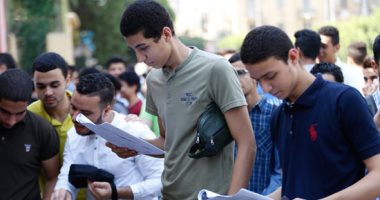 إصابة طالبتين بانهيار عصبى وأخرى بإغماء داخل لجان الامتحان بالدقهلية