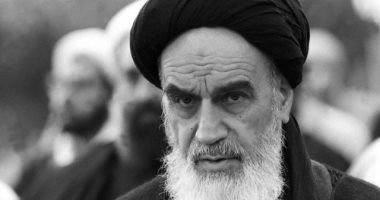 فى ذكرى فتوى إهدار دم سلمان رشدى.. اعرف أبرز ضحايا فتاوى الخمينى ضد المثقفين