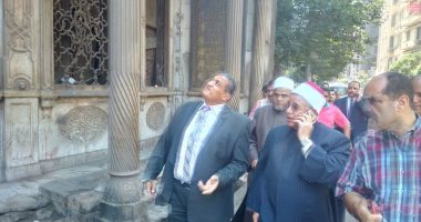 نائب محافظ القاهرة يتفقد سبيل أم محمد على الأثرى بعد حريقه.. صور