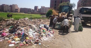  رفع 60 طن قمامة ومخلفات بالترع خلال حملة بمركز الغنايم بأسيوط