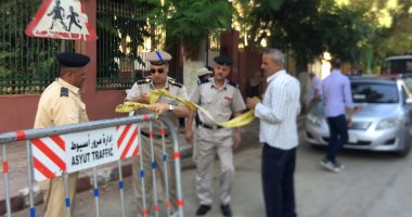 فرض كرودون أمنى بحارة بأخميم فى سوهاج بعد تصدعات وشروخ بــ4 منازل  