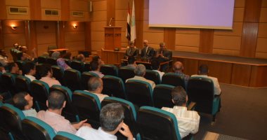 وزير البيئة يلتقى الباحثين والعاملين بالمحميات الطبيعية