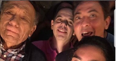 فتحى عبد الوهاب ينشر صورة بصحبة الزعيم على "إنستجرام"