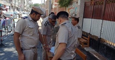 صور.. مدير أمن السويس يتفقد قوات تأمين لجان الثانوية العامة