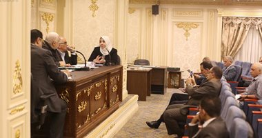 لجنة الاقتراحات بالبرلمان توصى الحكومة بتقديم تقارير مؤشرات الأداء كل 3 أشهر