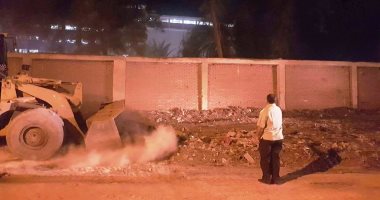 محافظ سوهاج يأمر بتوفير مياه الشرب و الإنارة ورفع المخلفات بقرية الصوامعة شرق