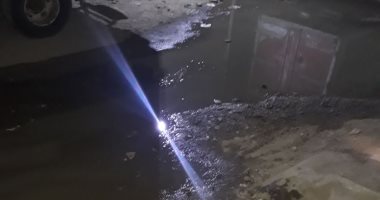 عامان من المعاناة.. أهالى شارع العمدة القديم بالهرم يشكون من الصرف الصحى
