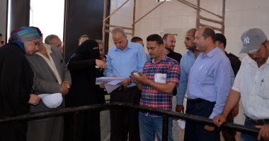 محافظ القليوبية يتفقد مشروعات قومية فى قطاعات الأبنية التعليمية والصرف والصحة