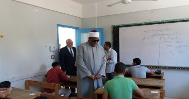وكيل الأزهر يتابع امتحانات الثانوية الأزهرية من معاهد الغردقة