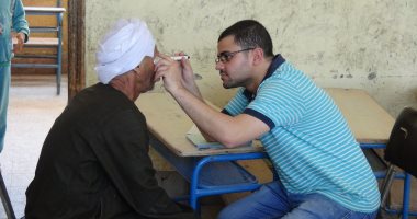 صور.. جامعة المنيا تطلق قافلتها الخدمية لقرية "الكوم الأحمر" خلال رمضان
