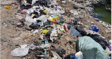 قارئ يشكو تراكم القمامة بقرية برج مغيزل فى كفر الشيخ