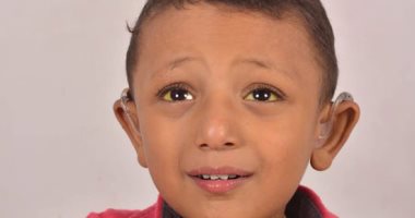 عامل بالشرقية: ابنى الوحيد يحتاج زراعة فص كبد.. 100 ألف جنيه تنقذ حياته