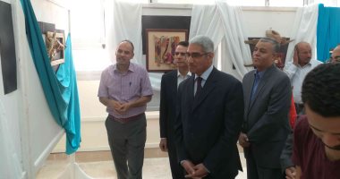 صور.. رئيس جامعة جنوب الوادى يفتتح معرض للزواحف بـ"نوعية قنا"