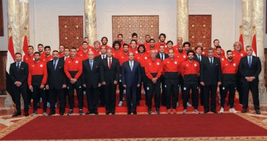 فيديو استقبال الرئيس أعضاء المنتخب الوطنى قبل السفر إلى روسيا