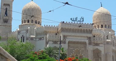 بوح العارفين.. قصيدة مالى سواك لـ أحمد الحلوانى