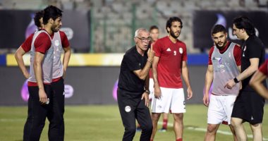 اتحاد الكرة يقرر عدم تجديد عقد هيكتور كوبر