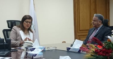 وزيرة التخطيط تناقش إنشاء مجلسين للصناعات التحويلية والصادرات والواردات